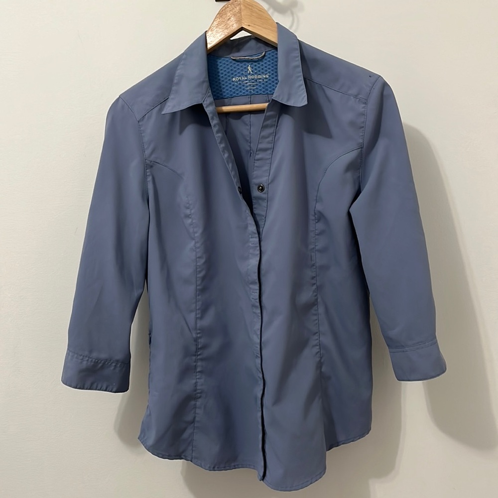 Women’s button up blouse